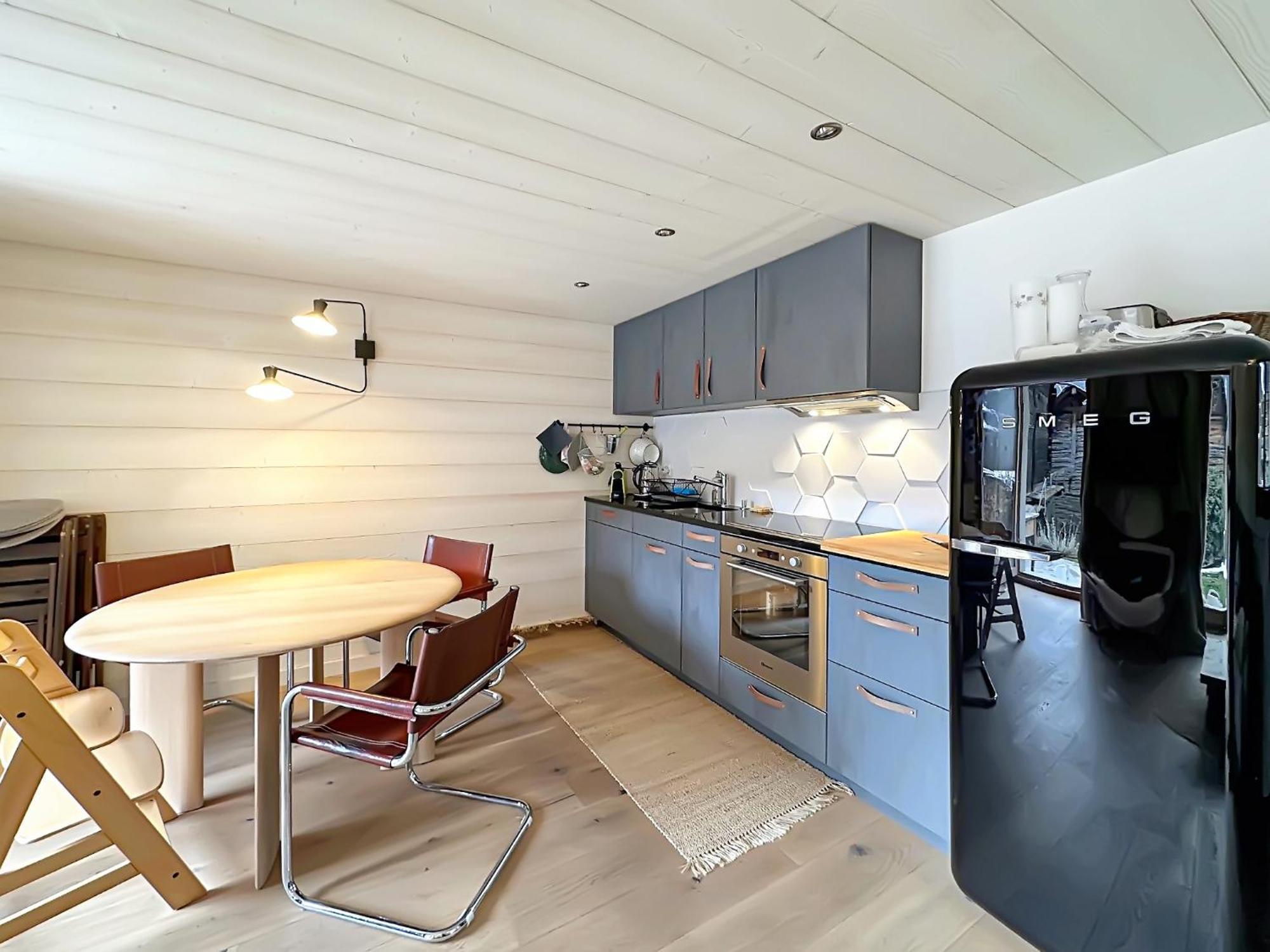 Perfect 10 Mns From Verbier, Swiss Alps Apartment